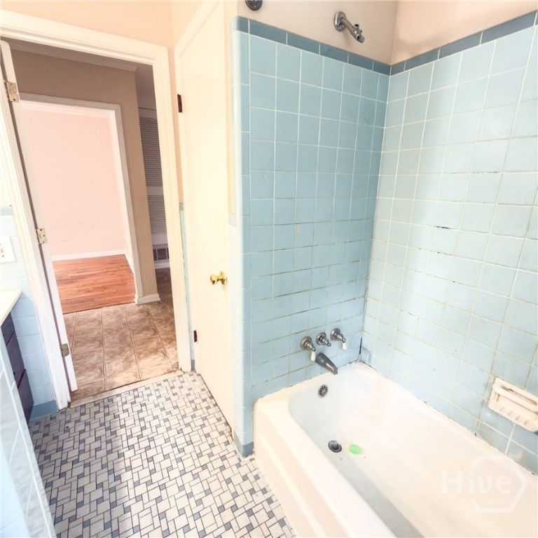 Image 16 of property listing at 203 Springfield Avenue, Guyton, GA 31312