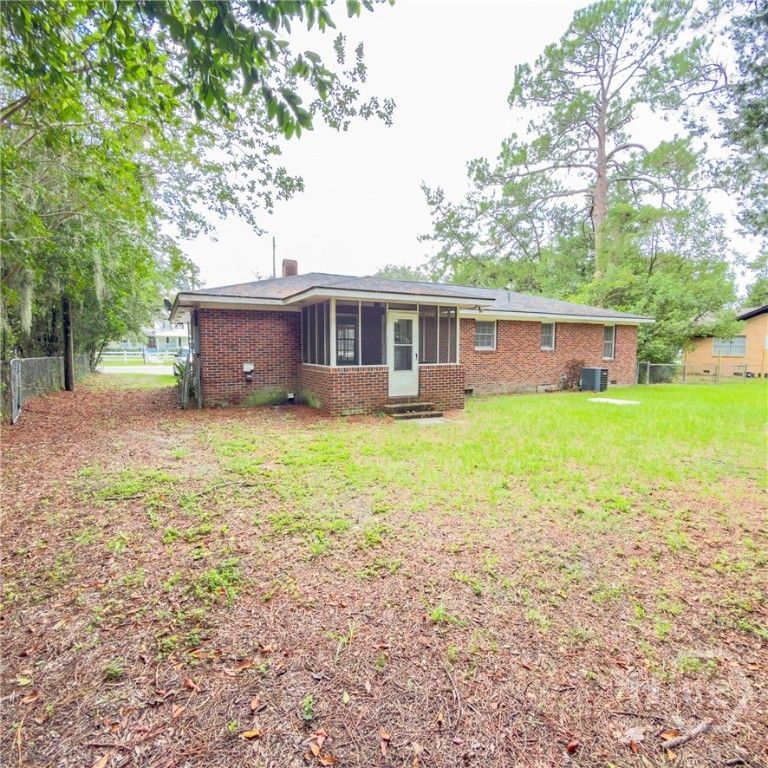 Image 3 of property listing at 203 Springfield Avenue, Guyton, GA 31312