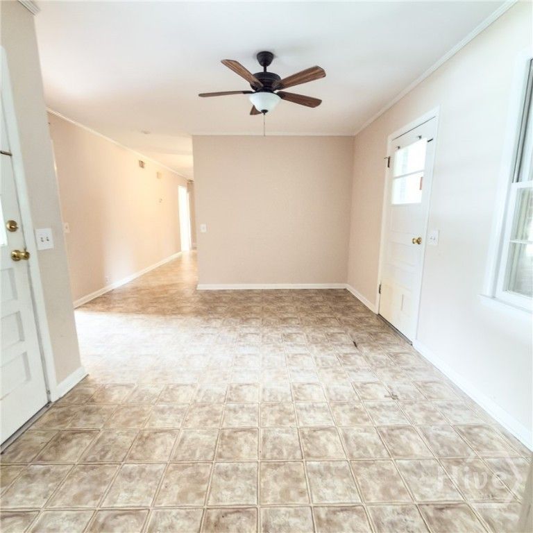 Image 6 of property listing at 203 Springfield Avenue, Guyton, GA 31312