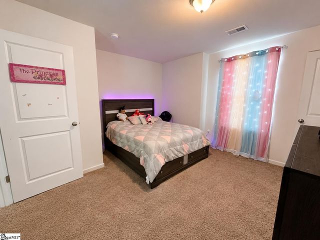 104 W Compass Way, Easley, SC 29640