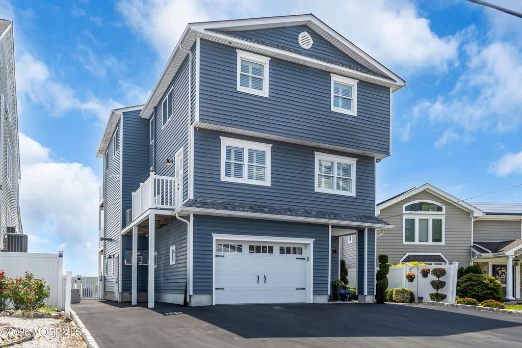 22 Island Drive, Brick, NJ 08724