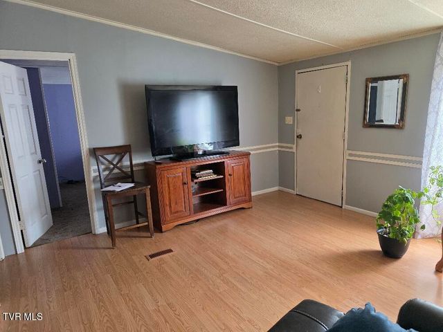 549 Peoples Road, Bristol, TN 37620