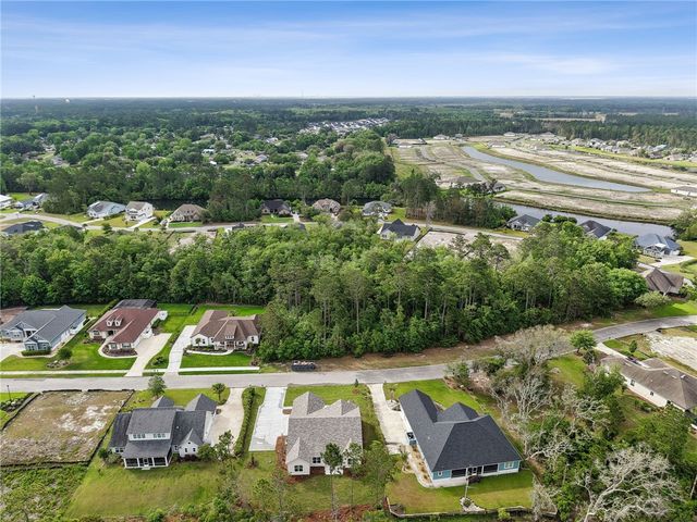 311 Bateau Drive, St Marys, GA 31558
