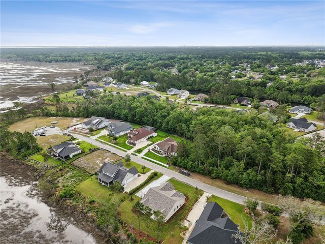 311 Bateau Drive, St Marys, GA 31558