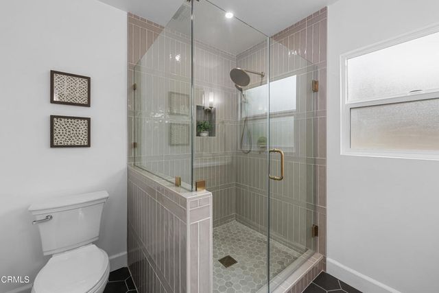 2176 Las Lunas Street, Pasadena, CA 91107