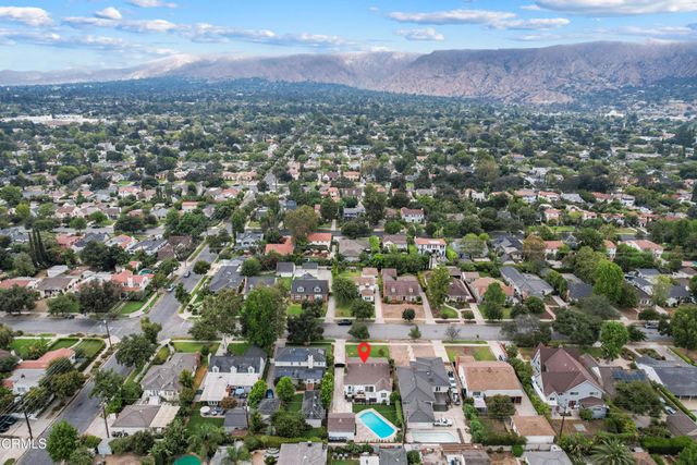 2176 Las Lunas Street, Pasadena, CA 91107