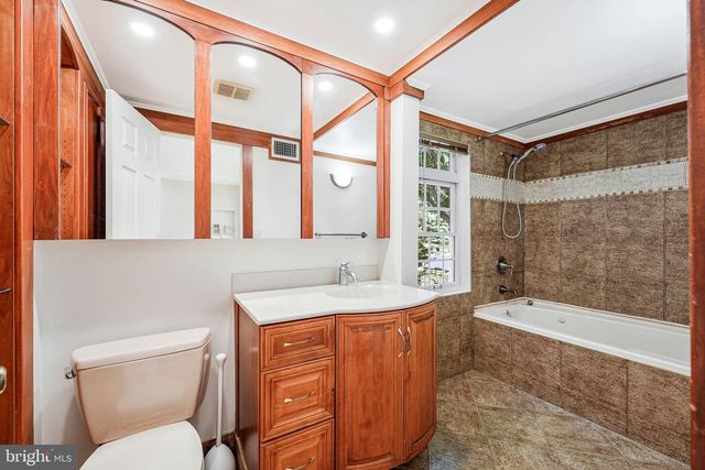 4401 DAVENPORT ST NW, Washington, DC 20016