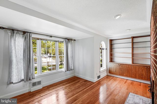 4401 DAVENPORT ST NW, Washington, DC 20016