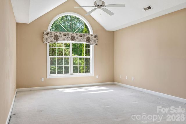 306 Woodview Court, Fletcher, NC 28732