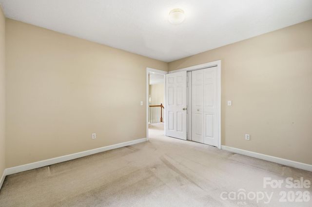 306 Woodview Court, Fletcher, NC 28732