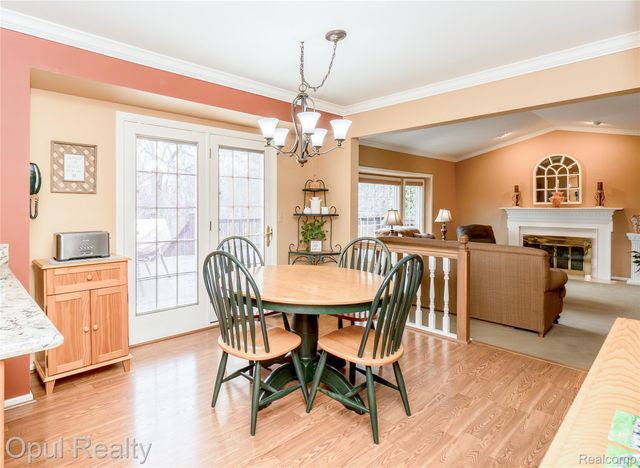 19760 Sussex Avenue, Livonia, MI 48152