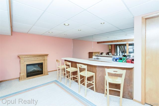 19760 Sussex Avenue, Livonia, MI 48152