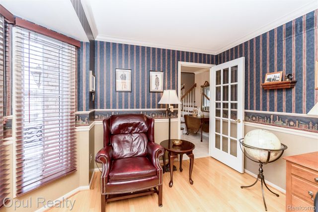 19760 Sussex Avenue, Livonia, MI 48152