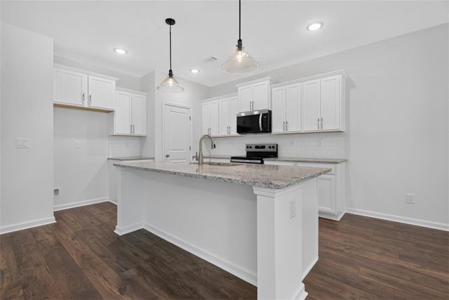 2020 Oconee Bluff Drive, Athens, GA 30601