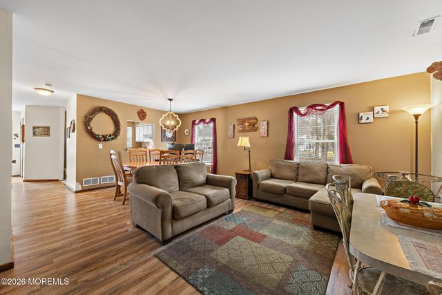 210 Osprey Court, Tuckerton, NJ 08087