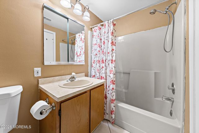 210 Osprey Court, Tuckerton, NJ 08087