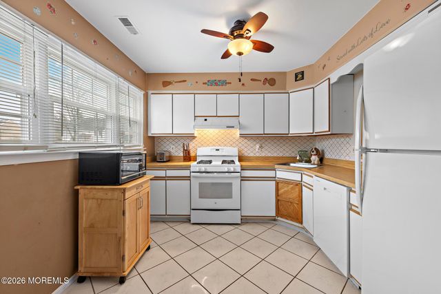 210 Osprey Court, Tuckerton, NJ 08087