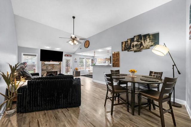 400 Leslie Wood Dr, Clarksville, TN 37040