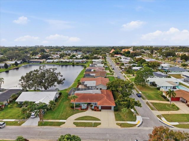 11176 HAMMOCK DRIVE, Largo, FL 33774