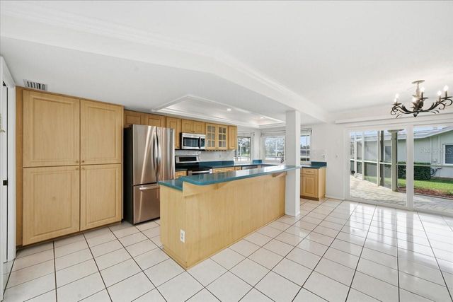 11176 HAMMOCK DRIVE, Largo, FL 33774