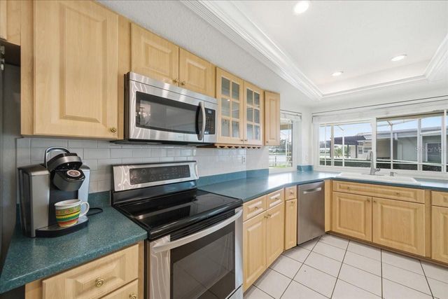 11176 HAMMOCK DRIVE, Largo, FL 33774