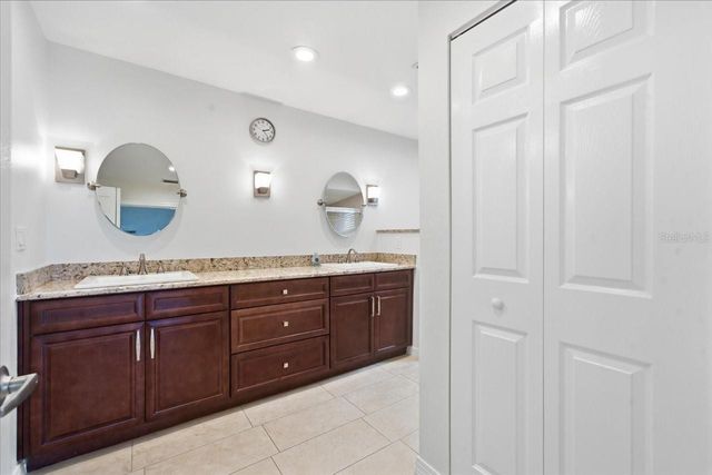 11176 HAMMOCK DRIVE, Largo, FL 33774