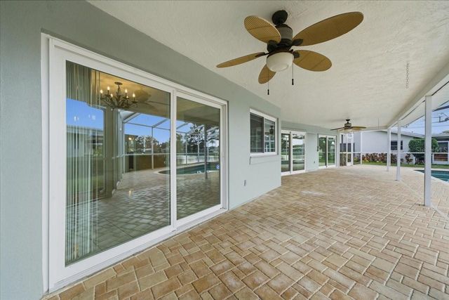 11176 HAMMOCK DRIVE, Largo, FL 33774