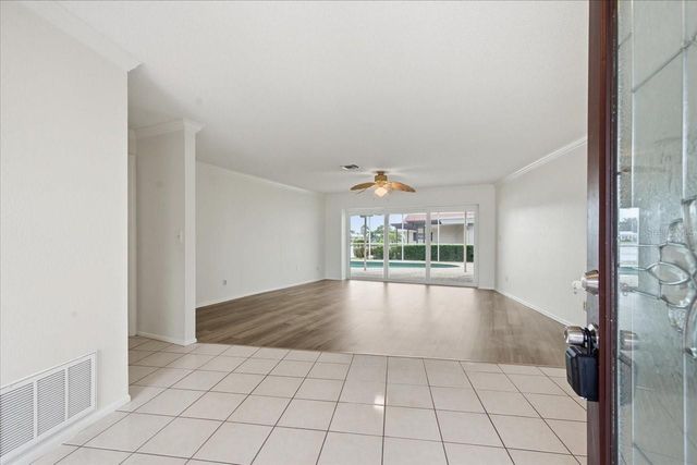 11176 HAMMOCK DRIVE, Largo, FL 33774