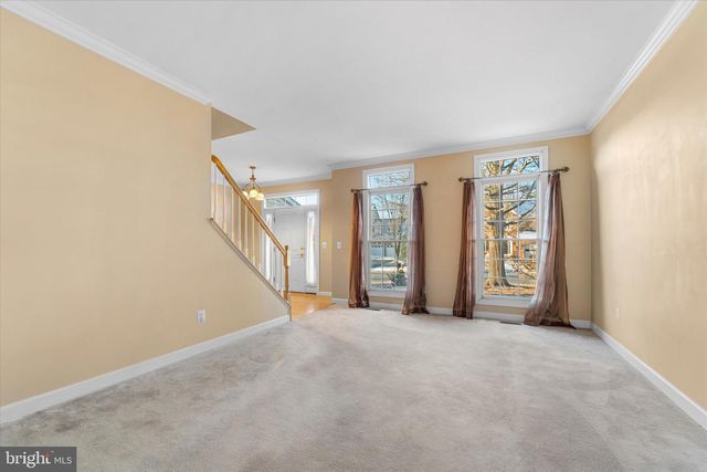 19028 SNOWBERRY CT, Leesburg, VA 20176