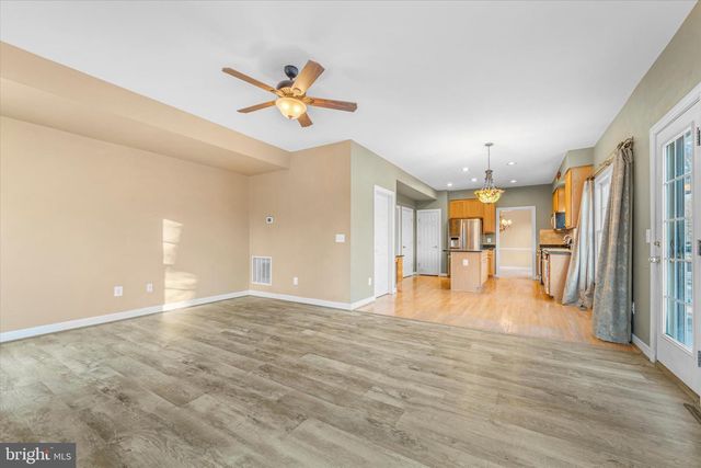 19028 SNOWBERRY CT, Leesburg, VA 20176