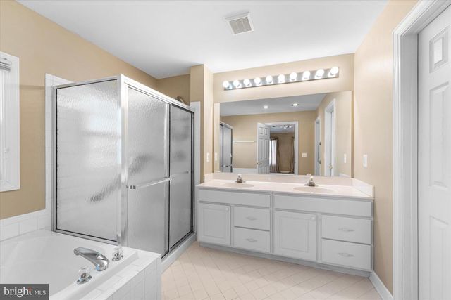 19028 SNOWBERRY CT, Leesburg, VA 20176