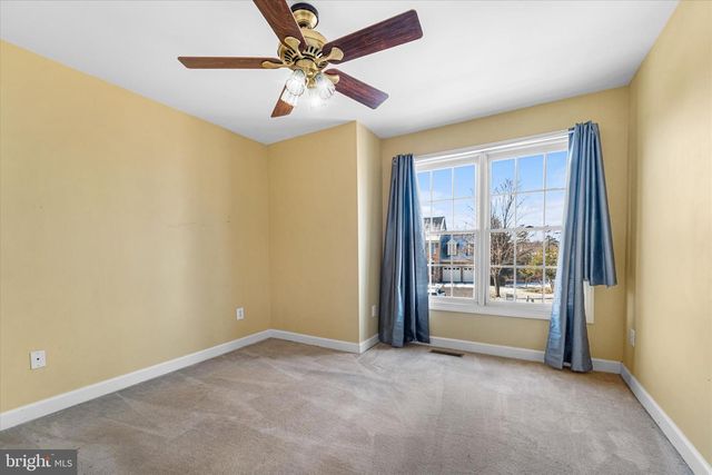 19028 SNOWBERRY CT, Leesburg, VA 20176