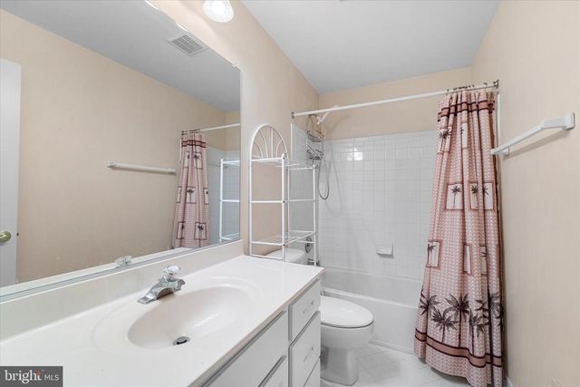 19028 SNOWBERRY CT, Leesburg, VA 20176