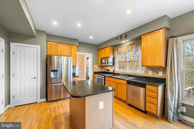 19028 SNOWBERRY CT, Leesburg, VA 20176