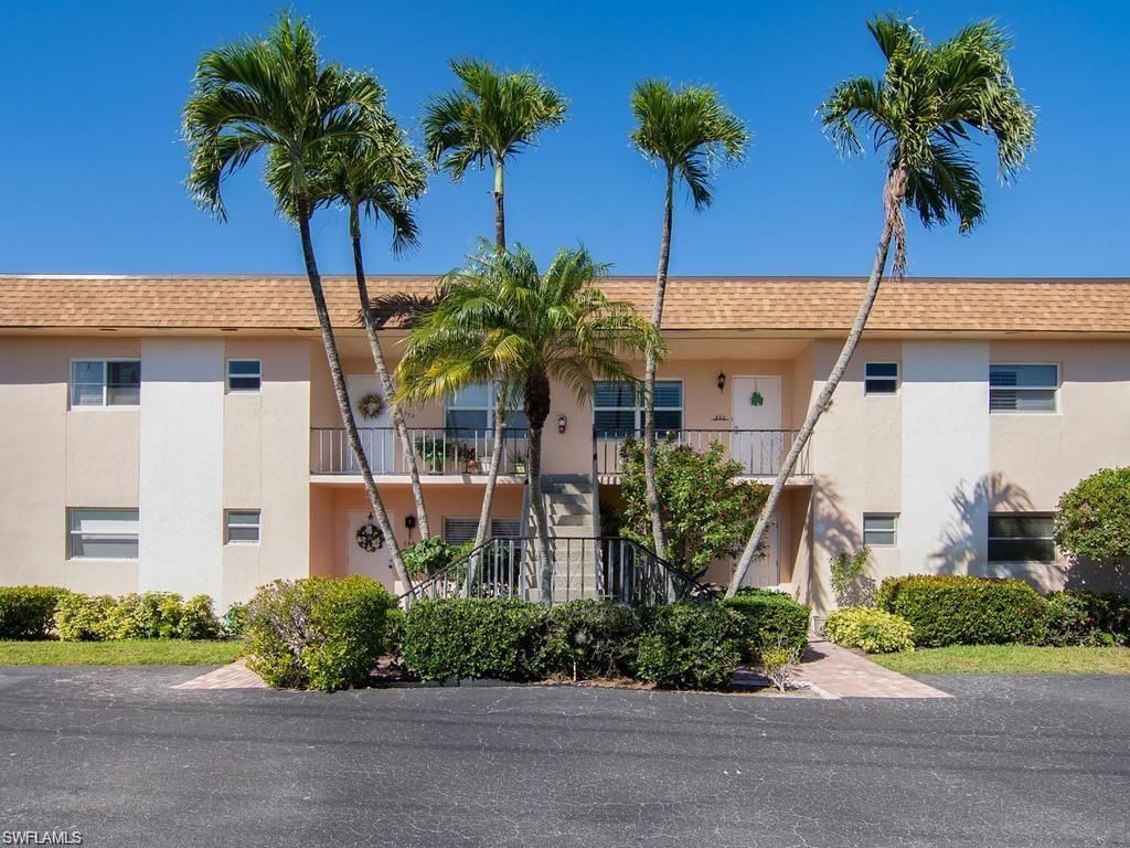 609 Palm View DR 10, NAPLES, FL 34110 — exterior