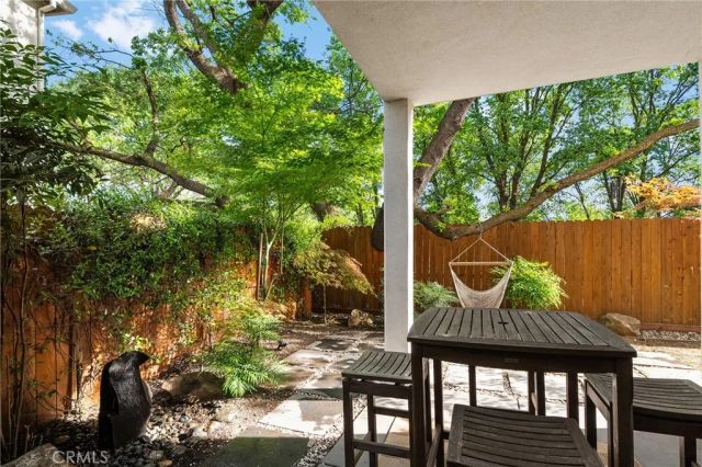 47 Jersey Brown, Chico, CA 95973