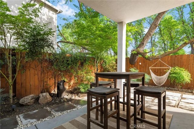 47 Jersey Brown, Chico, CA 95973