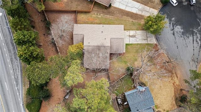 860 Waterbrook Court, Roswell, GA 30076