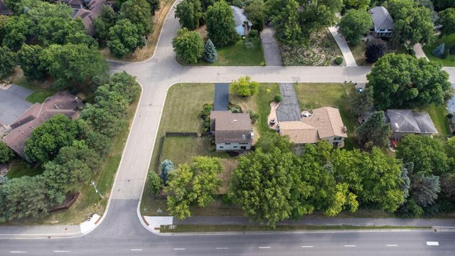 11510 57th Avenue N, Plymouth, MN 55442