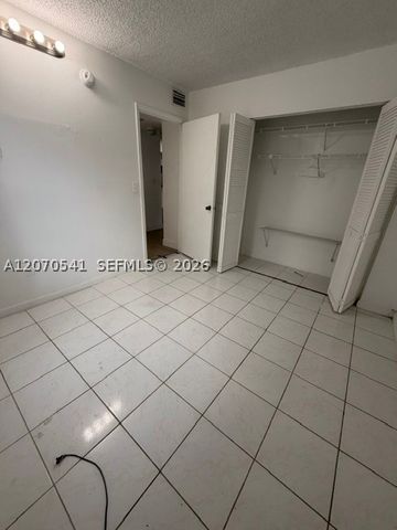 9704 Hammocks Blvd 104, Miami, FL 33196