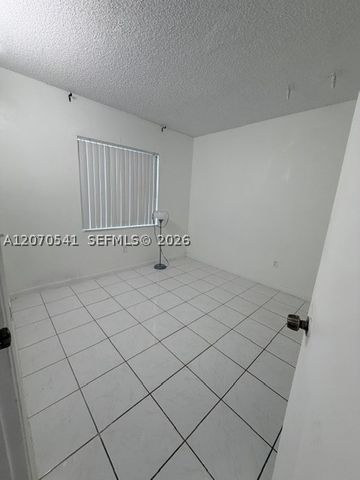 9704 Hammocks Blvd 104, Miami, FL 33196