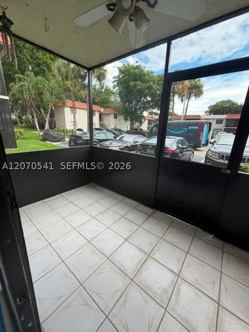 9704 Hammocks Blvd 104, Miami, FL 33196