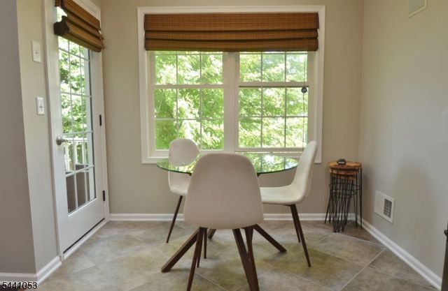 1 Greenwich Ct, Mount Olive Twp., NJ 07828