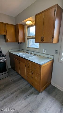 1516 Fulton Road NW, Canton, OH 44703