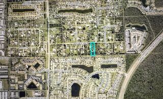 6814 Magnolia LN, Fort Myers, FL 33966