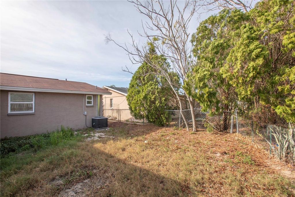 Image 22 of property listing at 11214 LINDEN LANE, Port Richey, FL 34668