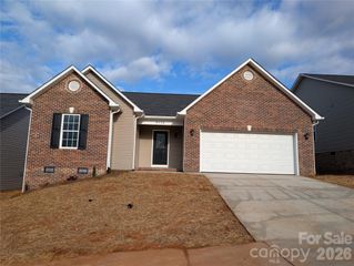 4178 Saltwood Drive, Hickory, NC 28602