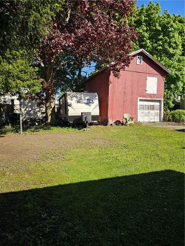 23 Forest Avenue, Oakfield, NY 14125