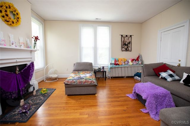 405 E 2nd St, Farmville, VA 23901