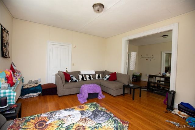 405 E 2nd St, Farmville, VA 23901